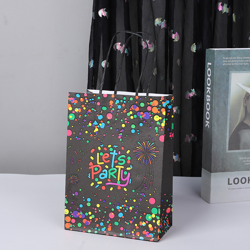 Glow In Dark Paper Gift Bag Ne - Let'S Party Event Supply recension och pris